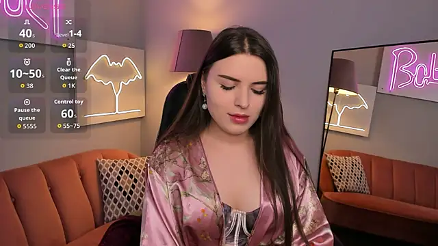 AliceLiador online show from April 7, 3:01 pm