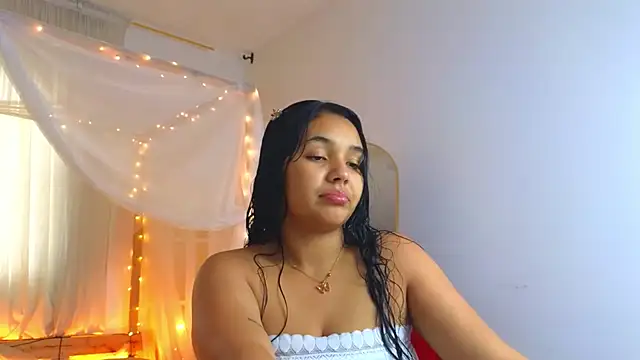 Snapshot of loreaniss chatting on September 28, 8:25 pm loreaniss online show from September 28, 8:25 pm