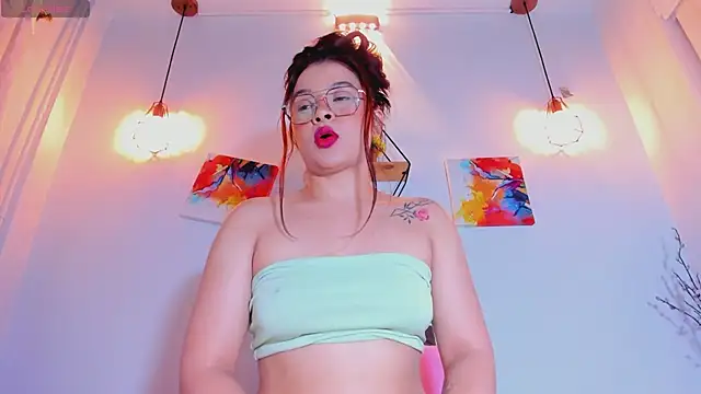 Karlaliones69 online show from December 4, 12:03 pm