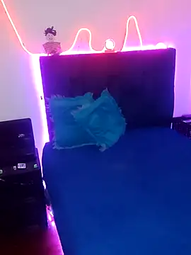 Snapshot of Tattoboy19cm chatting on September 14, 11:59 pm Tattoboy19cm online show from September 14, 11:59 pm