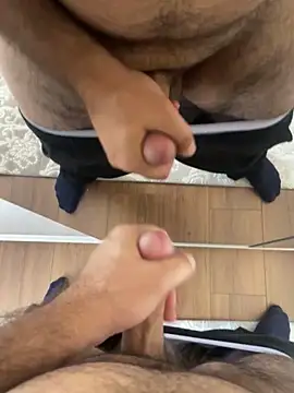 Snapshot of Heros2000 chatting on September 15, 12:16 pm Heros2000 online show from September 15, 12:16 pm