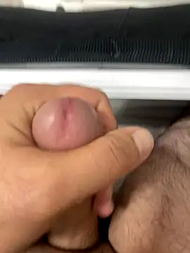 Snapshot of Heros2000 chatting on September 25, 4:32 pm Heros2000 online show from September 25, 4:32 pm