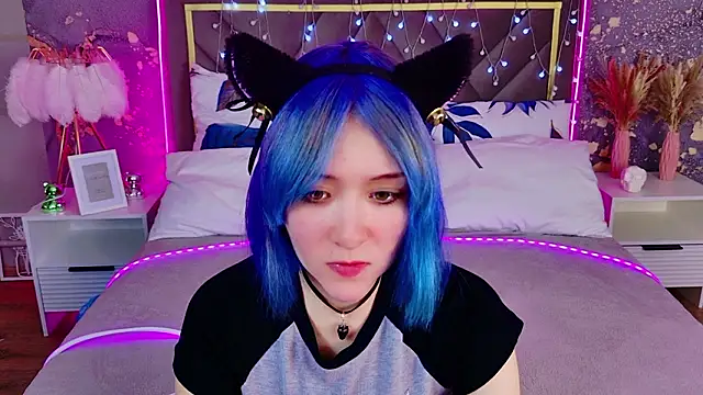 Ketrin Jones online show from February 12, 7:03 am