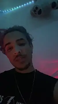 Snapshot of luluycoco chatting on October 24, 7:49 am luluycoco online show from October 24, 7:49 am