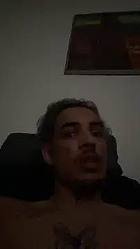 Snapshot of luluycoco chatting on November 8, 8:03 am luluycoco online show from November 8, 8:03 am