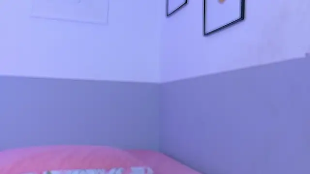 Snapshot of cutepetitee chatting on January 12, 8:03 pm cutepetitee online show from January 12, 8:03 pm