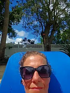 Snapshot of PhynneNicole chatting on September 10, 6:30 pm PhynneNicole online show from September 10, 6:30 pm