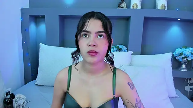 Snapshot of MaiaaCandy chatting on September 16, 3:35 pm MaiaaCandy online show from September 16, 3:35 pm