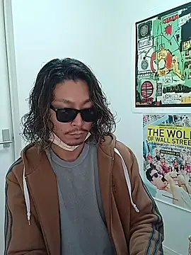 specialz0831 online show from October 31, 11:17 pm