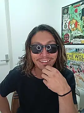 specialz0831 online show from November 2, 9:33 am