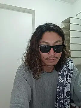 specialz0831 online show from May 24, 1:16 pm