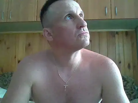 Maksymilian1 online show from May 3, 2:34 pm