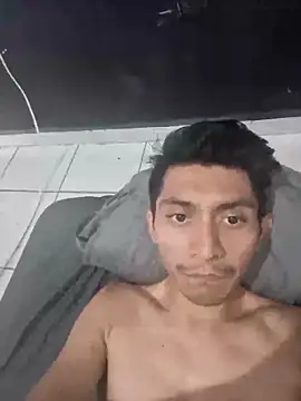 Yucsingl1 online show from April 5, 6:27 pm