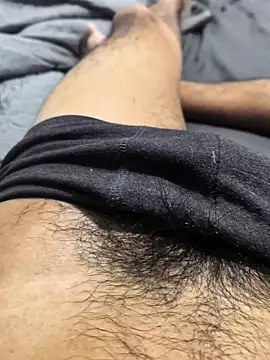 Yucsingl1 online show from April 14, 1:33 am