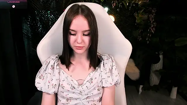 Snapshot of MarySparkle chatting on October 9, 3:26 am MarySparkle online show from October 9, 3:26 am