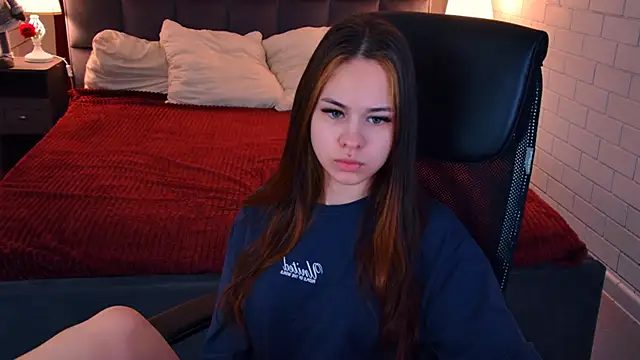 UliaNeer online show from March 11, 5:13 am