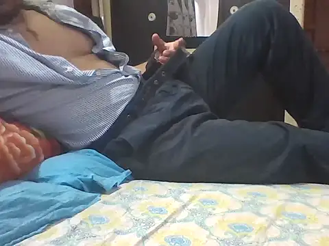 Snapshot of aarav_013 chatting on September 27, 6:24 pm aarav 013 online show from September 27, 6:24 pm