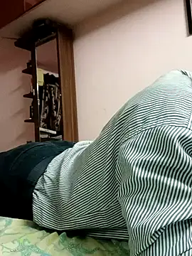 Snapshot of aarav_013 chatting on October 17, 5:48 pm aarav 013 online show from October 17, 5:48 pm