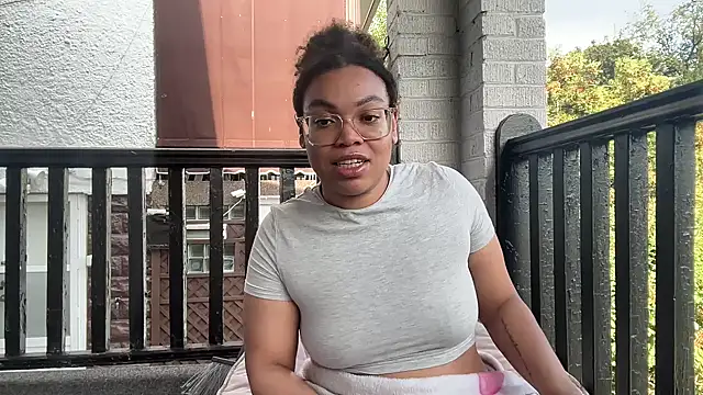 Snapshot of zahrabliss chatting on September 10, 8:09 pm zahrabliss online show from September 10, 8:09 pm