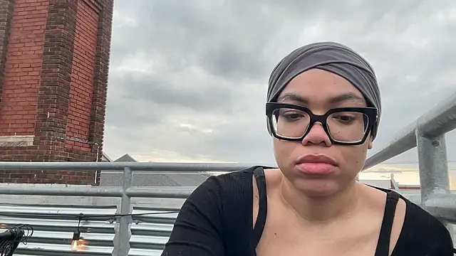 zahrabliss online show from March 10, 9:20 pm