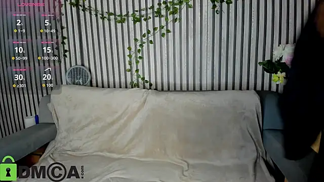 Snapshot of Agnes_Wells chatting on November 15, 9:28 am Agnes Wells online show from November 15, 9:28 am