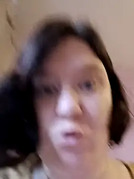 Snapshot of Feuchtekitty92@xh chatting on November 10, 7:51 am Feuchtekitty92xh online show from November 10, 7:51 am