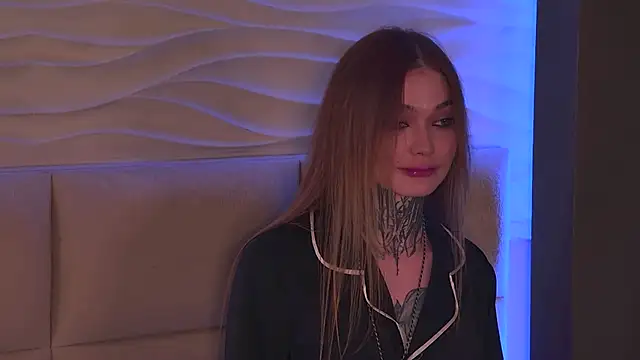 AriWild online show from April 18, 5:22 am