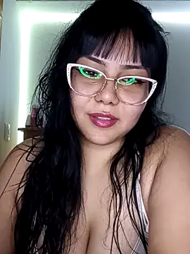 Snapshot of soo2303 chatting on November 17, 8:47 pm soo2303 online show from November 17, 8:47 pm