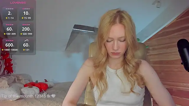 Snapshot of AuroraShoww chatting on October 29, 12:51 pm AuroraShoww online show from October 29, 12:51 pm