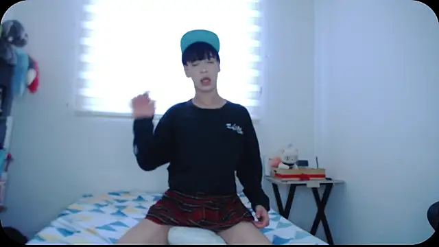 lucky stricke online show from September 28, 8:25 pm