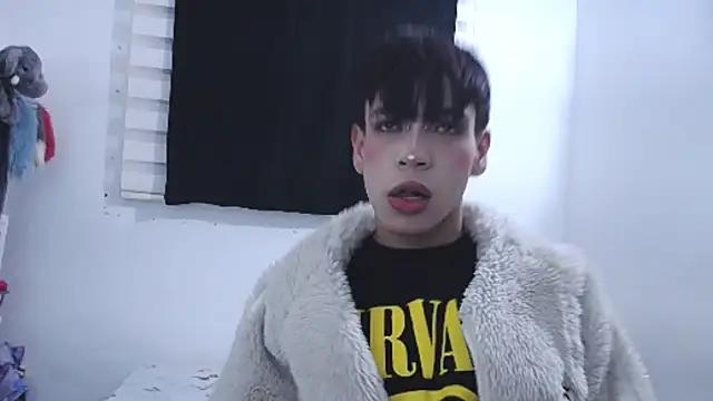 lucky stricke online show from October 15, 3:39 am