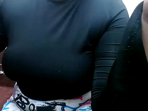 Snapshot of Roshi_Love chatting on May 10, 9:42 pm Roshi Love online show from May 10, 9:42 pm