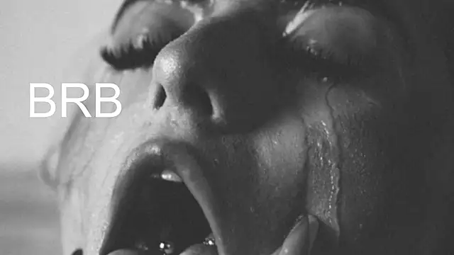 SOPHICOLLINS online show from March 13, 11:06 am