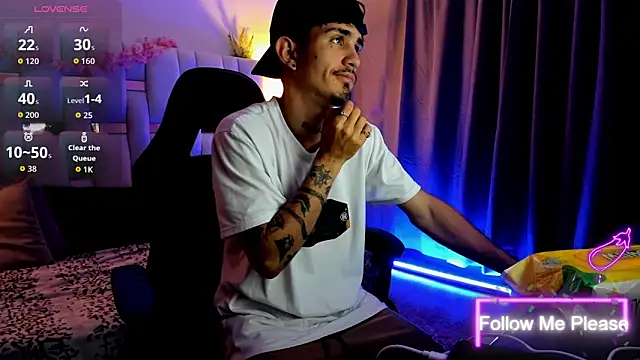 nextboywell1 online show from March 12, 3:01 am