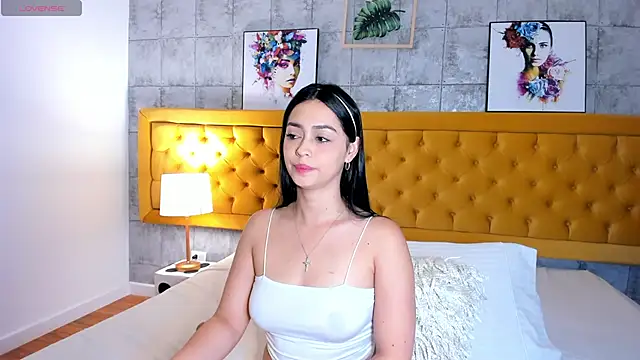 Snapshot of EmilyyRamirez chatting on October 18, 1:12 pm EmilyyRamirez online show from October 18, 1:12 pm