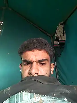 Snapshot of ParousFlow chatting on November 17, 4:13 pm ParousFlow online show from November 17, 4:13 pm