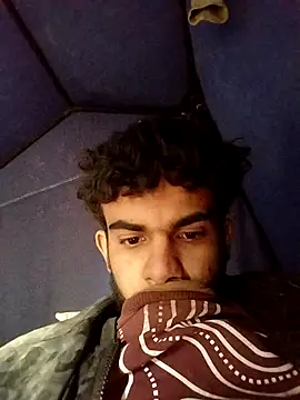 Snapshot of ParousFlow chatting on December 16, 10:53 am ParousFlow online show from December 16, 10:53 am