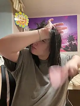 Snapshot of Kemeli008 chatting on November 17, 2:45 pm Kemeli008 online show from November 17, 2:45 pm