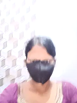 Snapshot of varnika chatting on September 10, 8:03 am varnika online show from September 10, 8:03 am