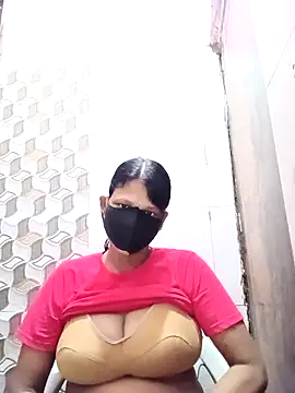 Snapshot of varnika chatting on September 16, 10:27 am varnika online show from September 16, 10:27 am