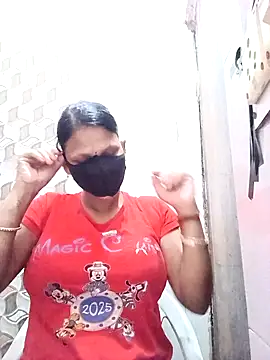 Snapshot of varnika chatting on October 22, 8:36 am varnika online show from October 22, 8:36 am