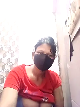 Snapshot of varnika chatting on October 26, 9:21 pm varnika online show from October 26, 9:21 pm