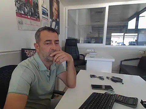 rafasilva3535 online show from September 24, 1:36 pm