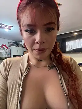 Snapshot of haally-mll chatting on December 19, 7:10 pm haally-mll online show from December 19, 7:10 pm