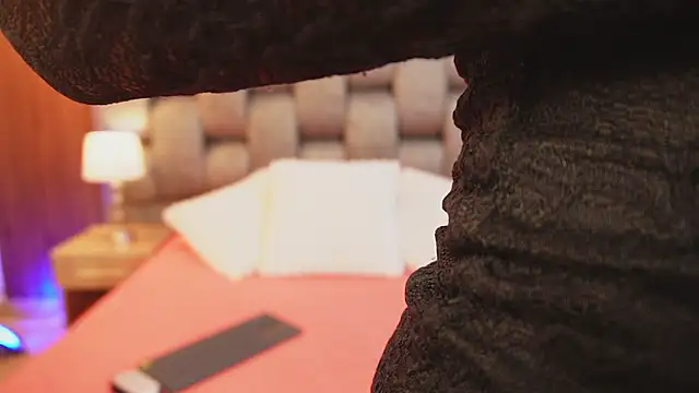 More Hott online show from January 17, 6:55 pm