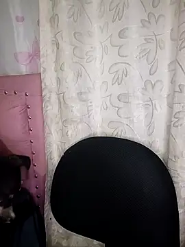 Snapshot of U-Upaaita chatting on February 20, 2:41 am U-Upaaita online show from February 20, 2:41 am