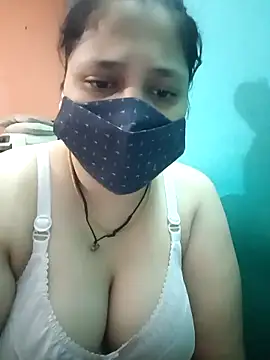 Snapshot of Kaja1919 chatting on October 6, 4:04 pm Kaja1919 online show from October 6, 4:04 pm