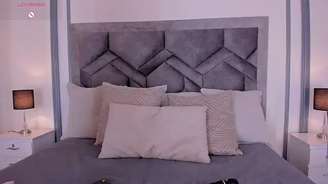 lucianacohelo online show from September 20, 11:55 am