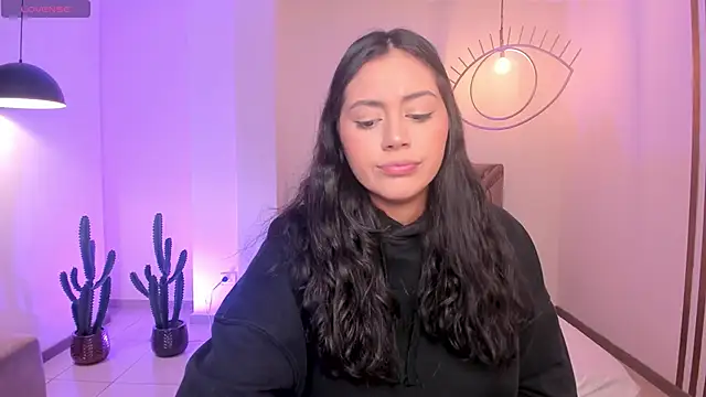 Snapshot of AmbarJames_ chatting on January 7, 12:18 pm AmbarJames online show from January 7, 12:18 pm