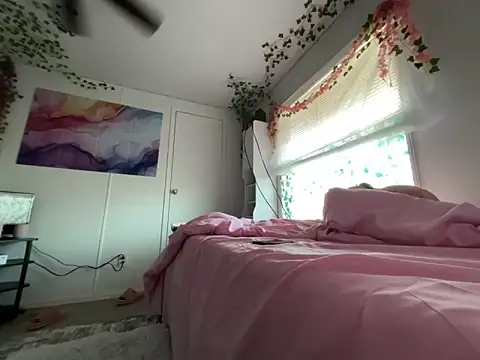 moan4mona online show from April 4, 10:07 pm